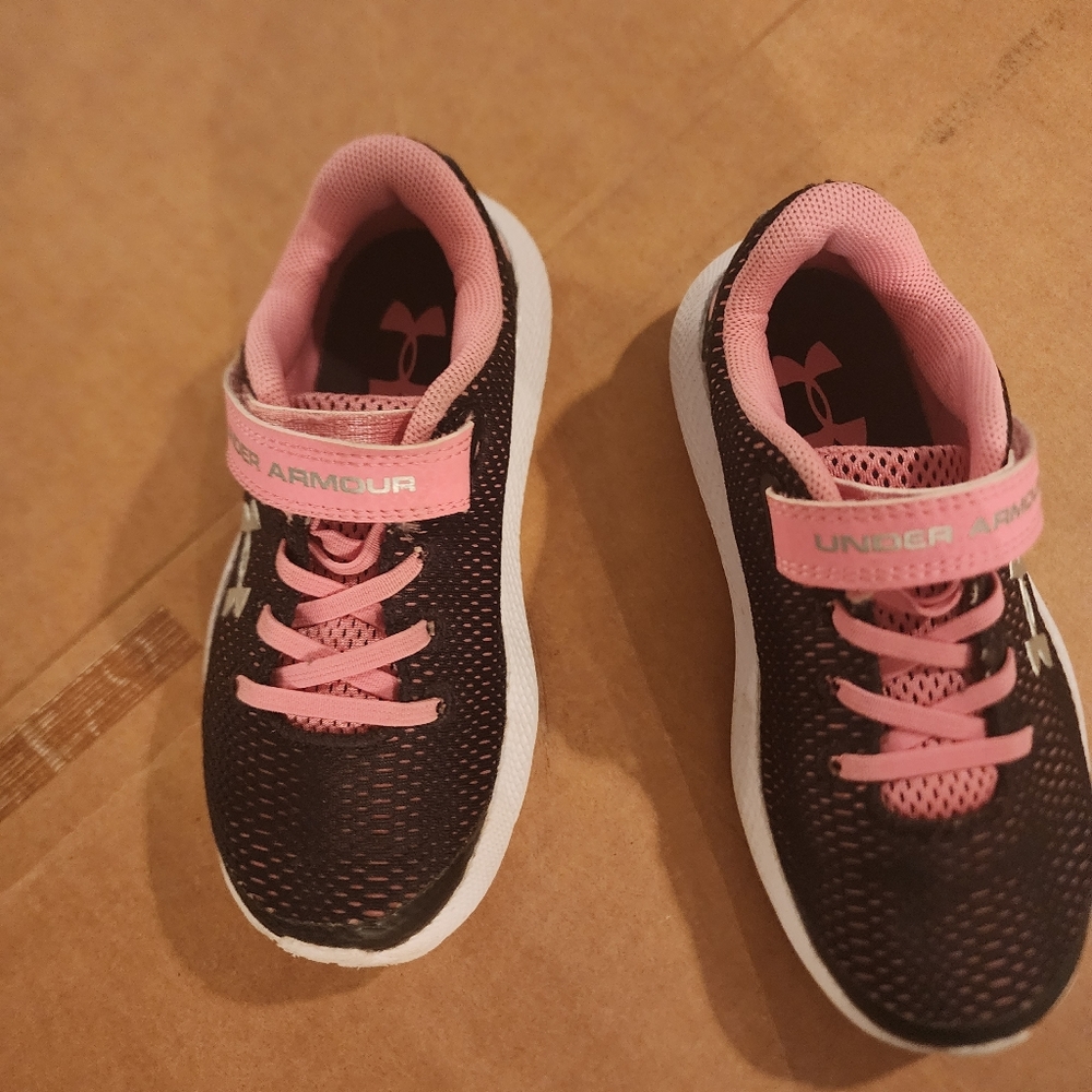 Girls Underarmour Pink and Black Tennis